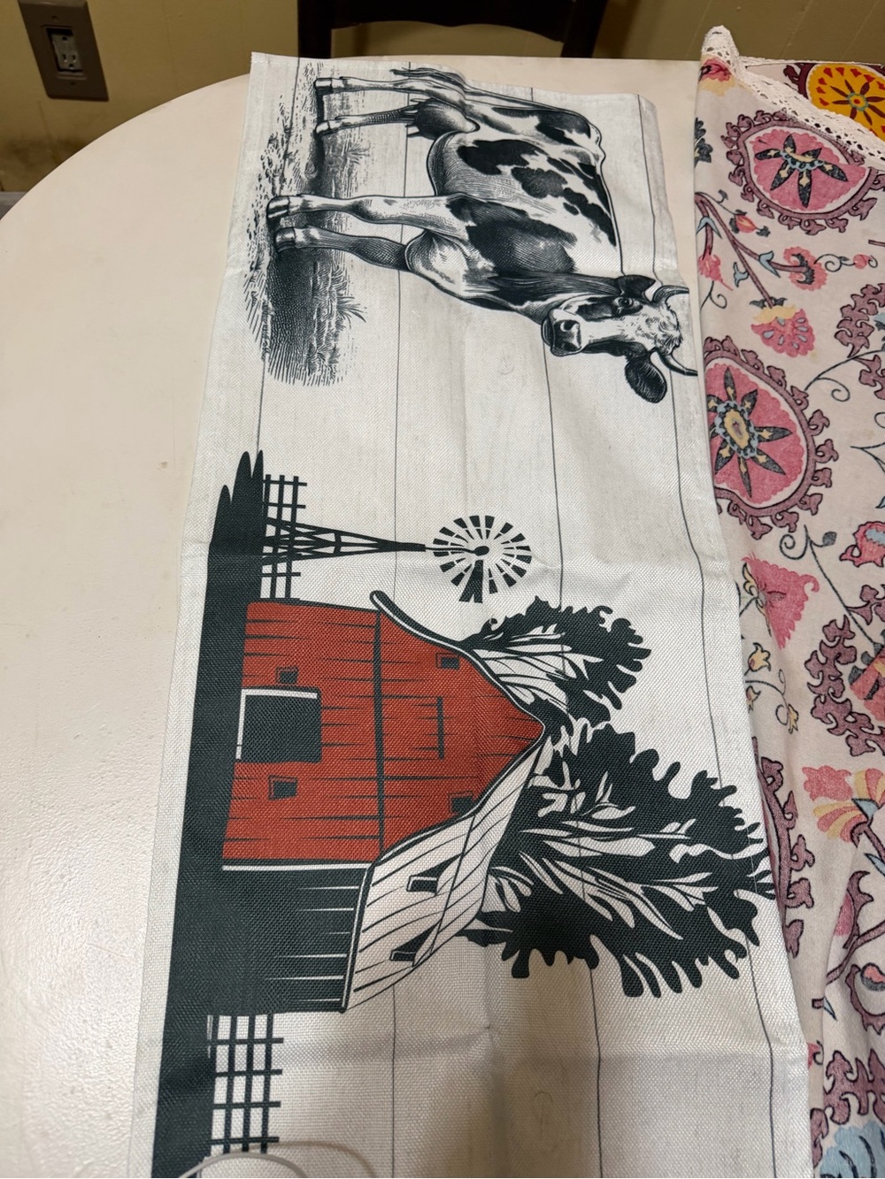 Farm house table runner, Red Barn & cows 13”x72”
